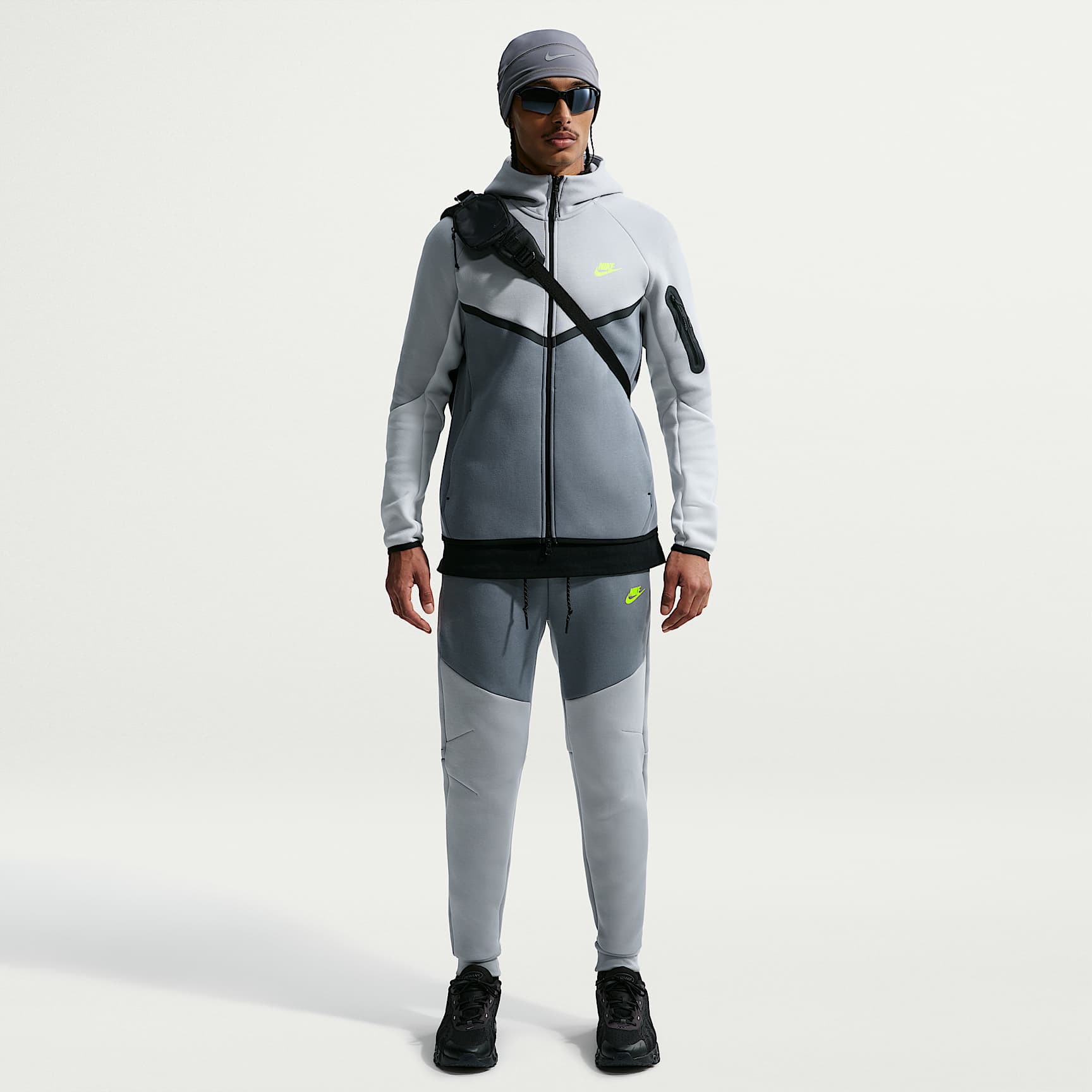 Nike Tech Men's Fleece Joggers. Nike ZA